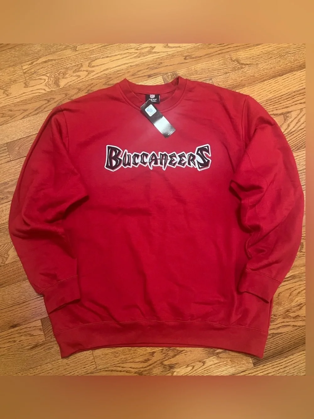 Vintage Tampa Bay Buccaneers Crewneck Sweatshirt Red NFL Football XL NWT